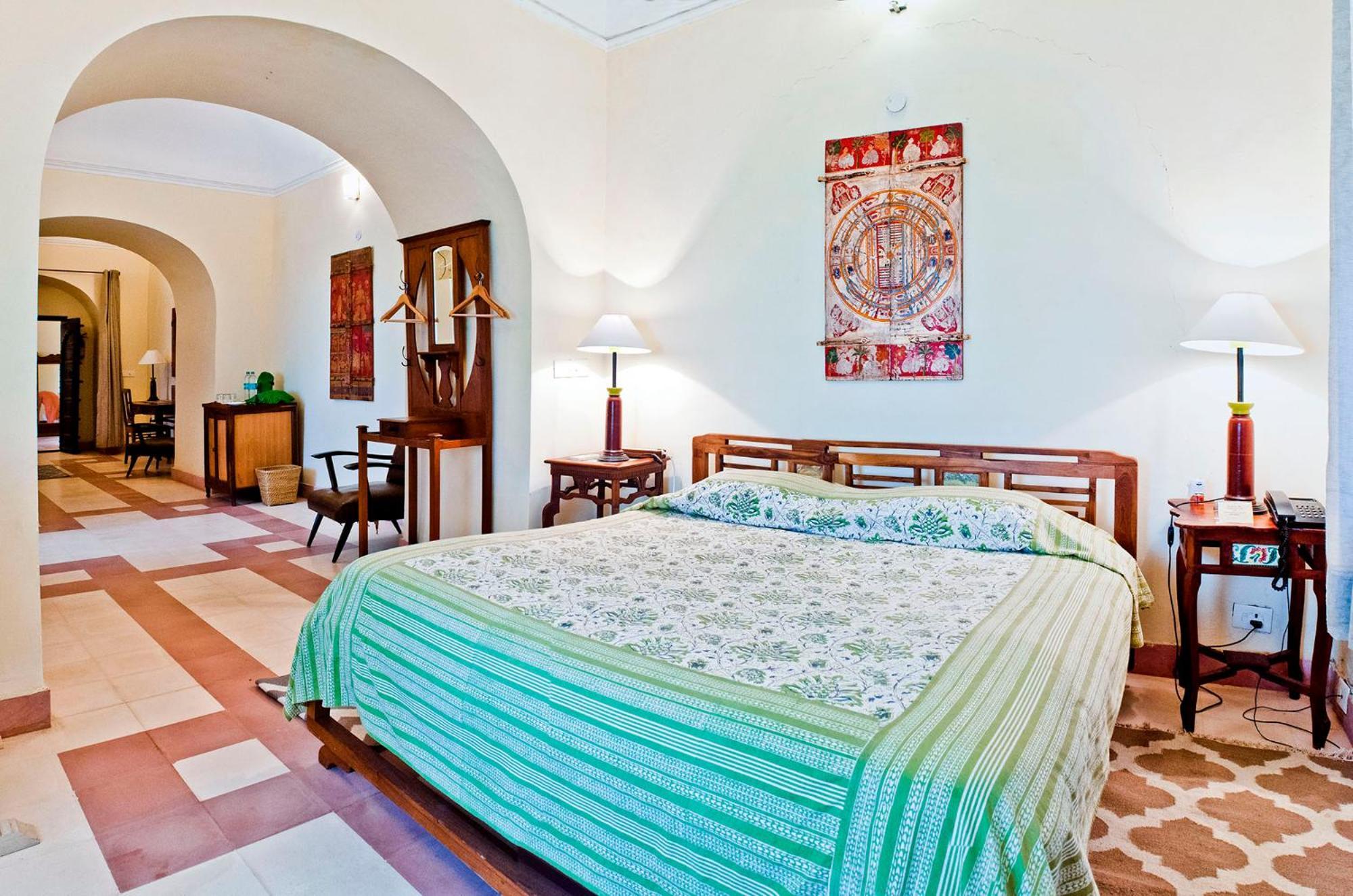 Neemrana'S - Tijara Fort Palace Экстерьер фото