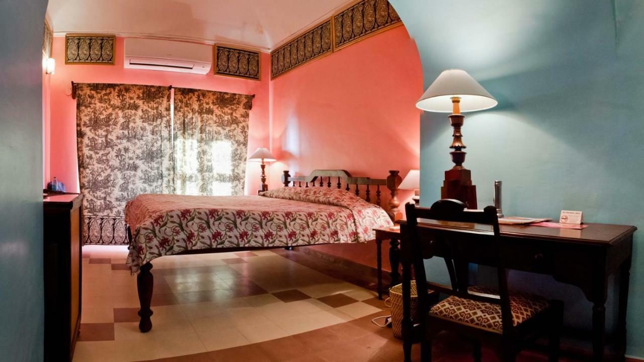Neemrana'S - Tijara Fort Palace Экстерьер фото