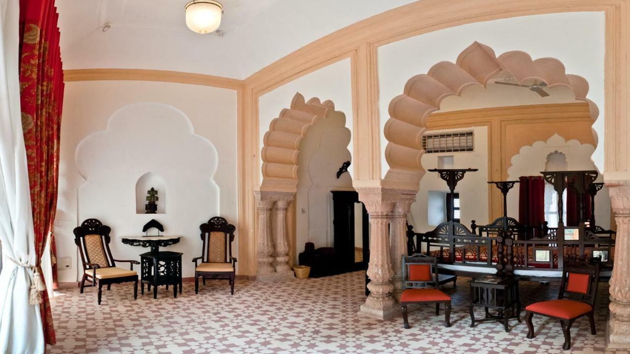 Neemrana'S - Tijara Fort Palace Экстерьер фото